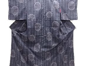 アンティーク　亀甲模様織り出し手織り真綿小千谷紬着物